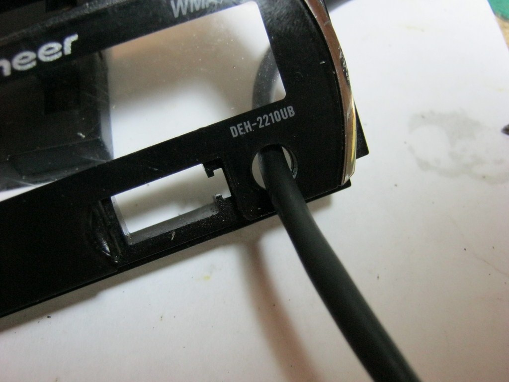 Как починить разъем для флешки на магнитоле - Блог о рисовании и уроках ...