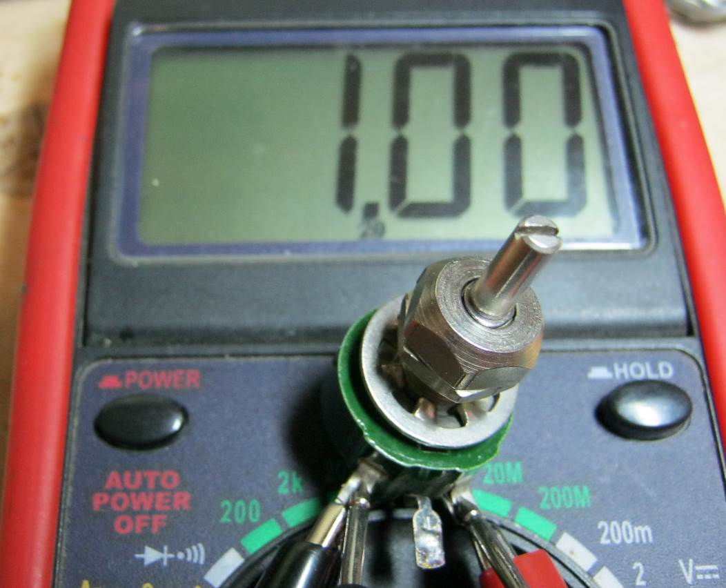 Как работает делитель напряжения