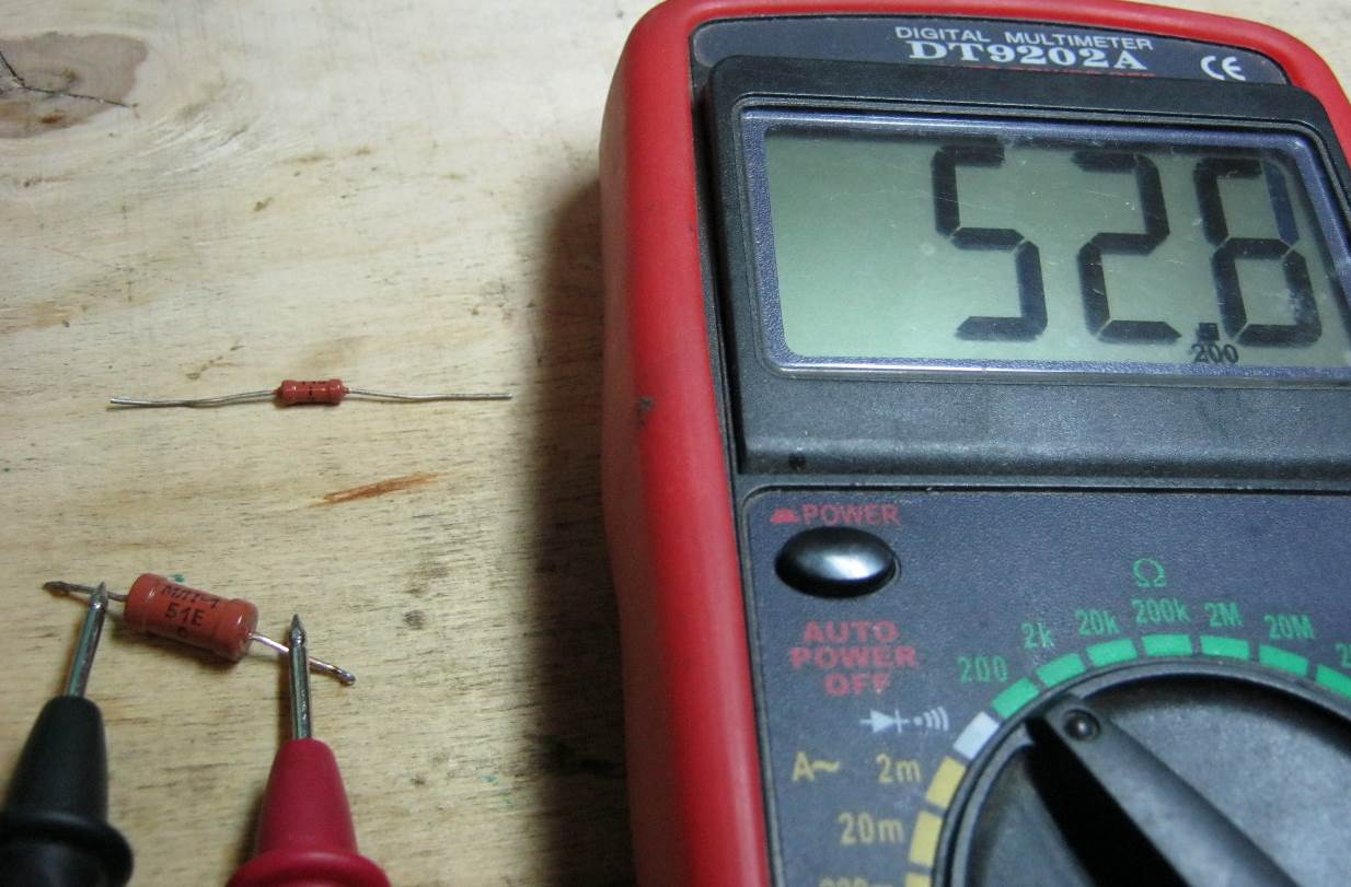 Как работает делитель напряжения